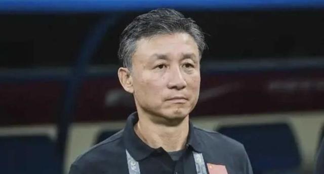 球迷也向中