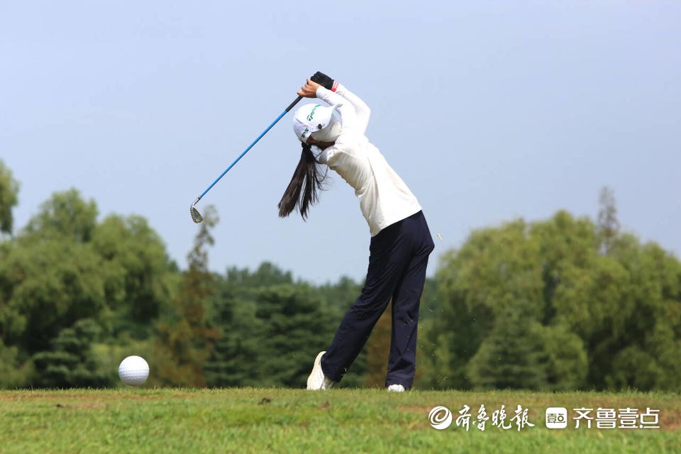 尔夫选手同, 名青少年高, KSx