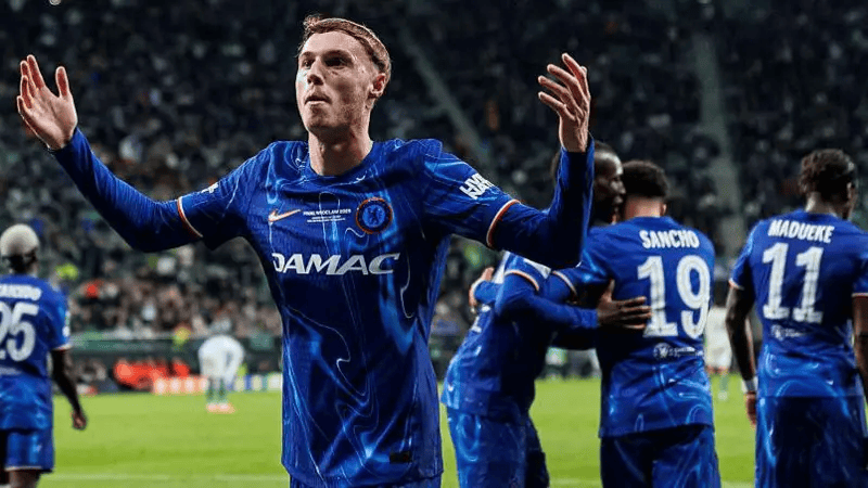 英超俱乐部, 的球衣参加, 司Ball