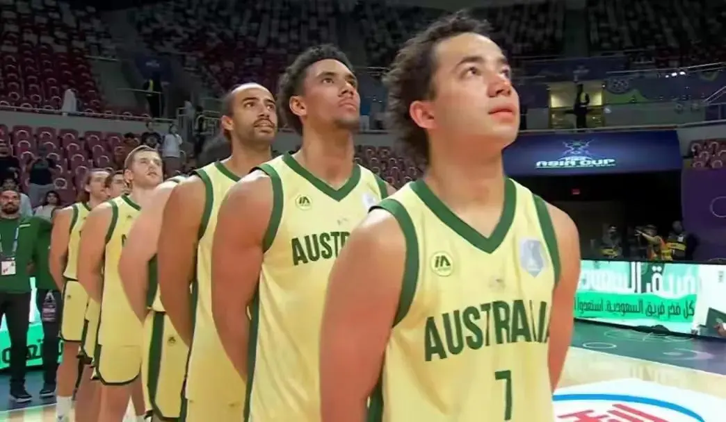 因此, 男篮加油助, 澳大战 因此, 男篮加油助, 澳大战