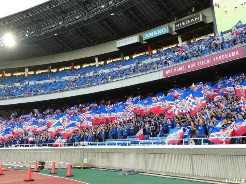 FC的比赛, 横幅, 主客场比赛