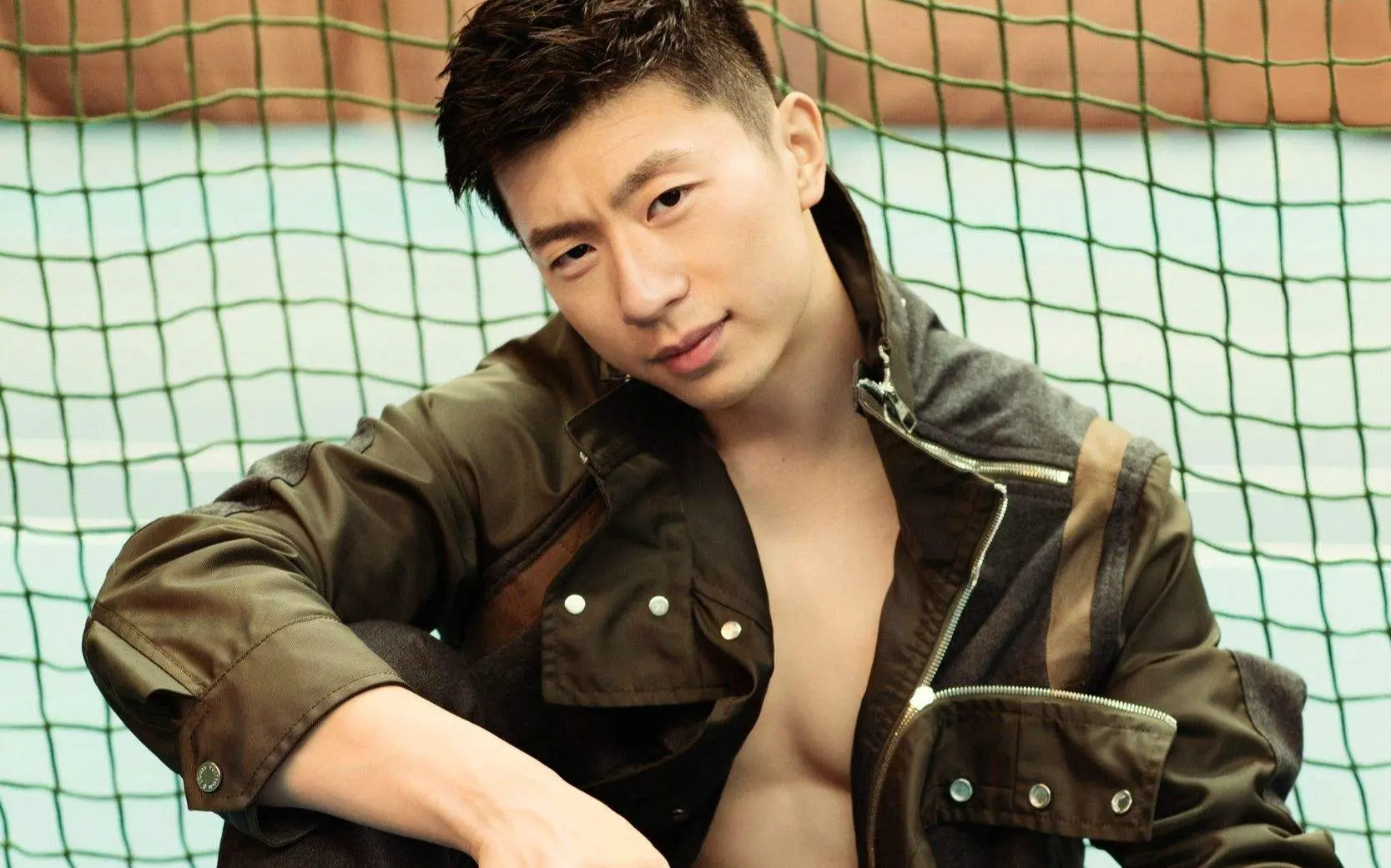 马龙的性格, amp